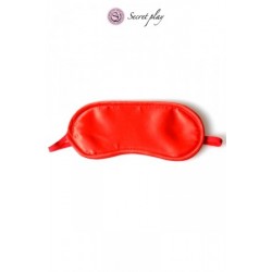 Bandeau rouge pour les yeux...